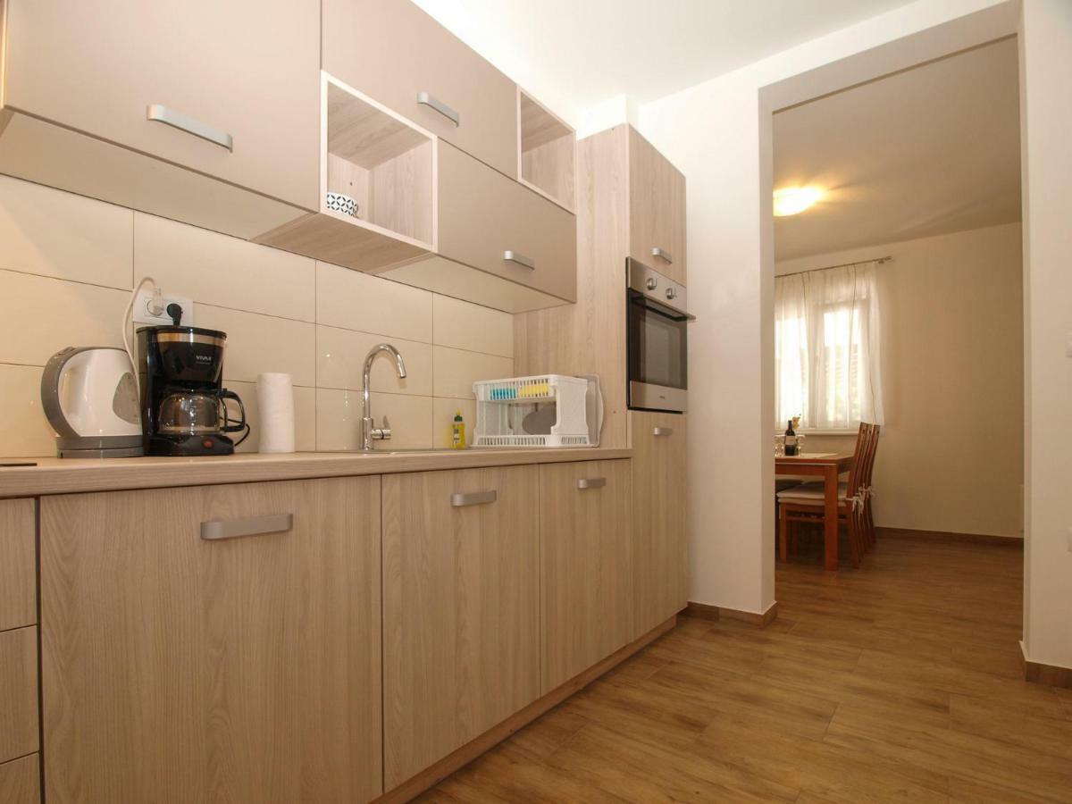4 Stars Apartments-Pikula Fažana Buitenkant foto