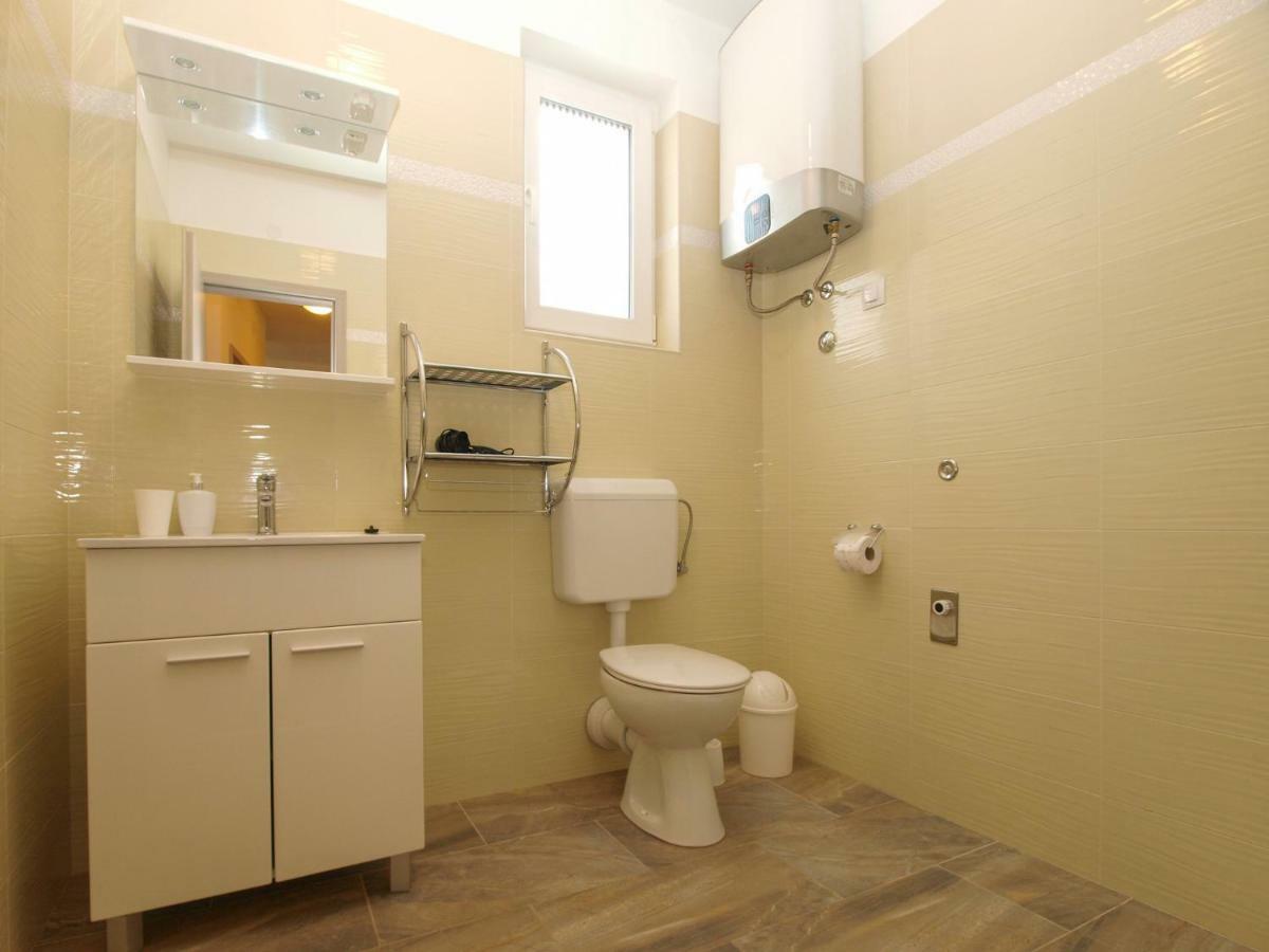 4 Stars Apartments-Pikula Fažana Buitenkant foto
