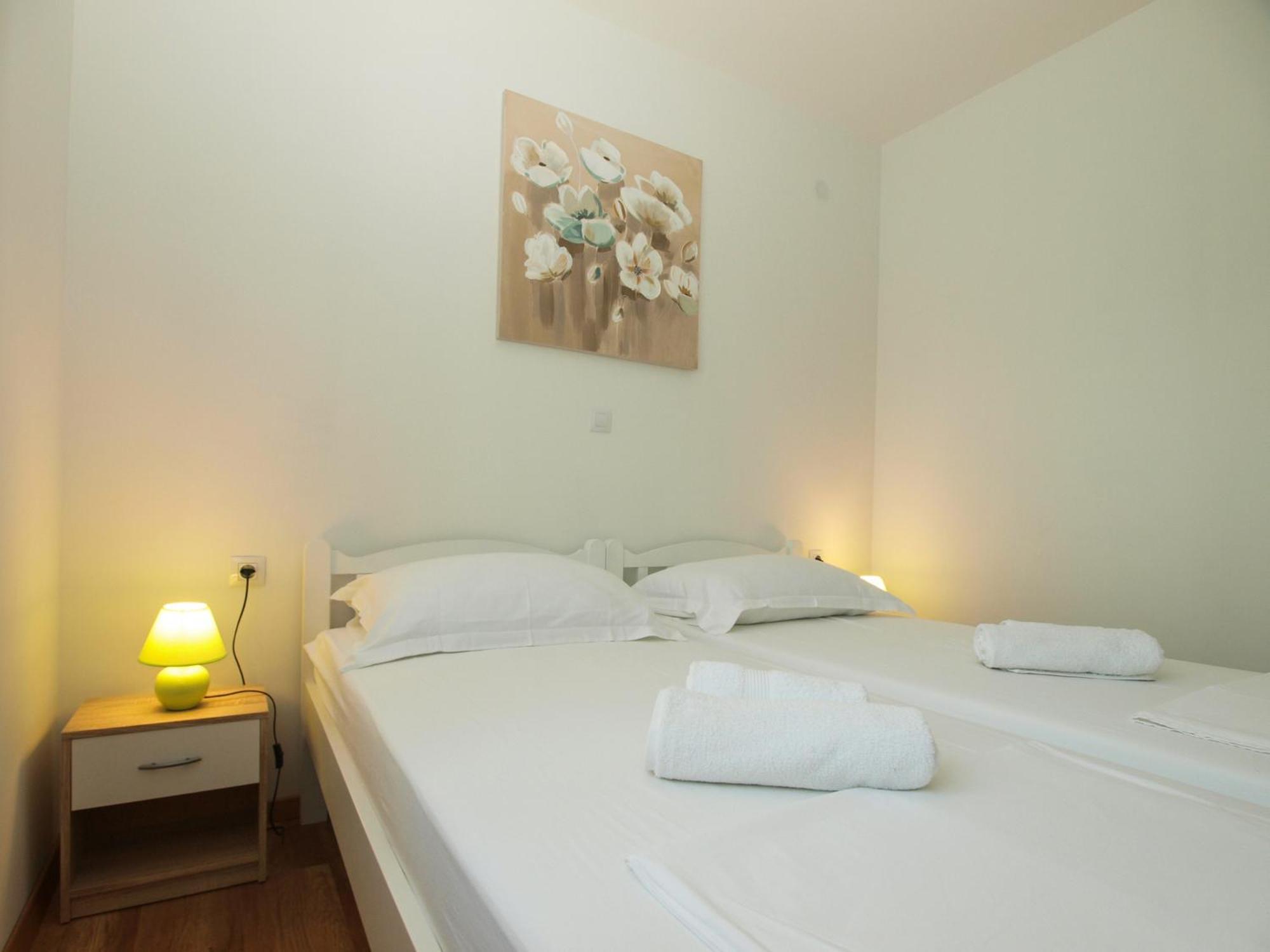 4 Stars Apartments-Pikula Fažana Buitenkant foto