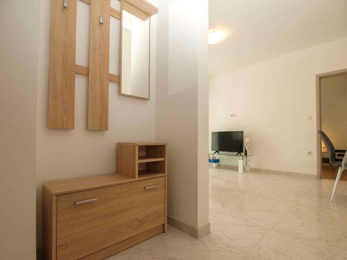 4 Stars Apartments-Pikula Fažana Buitenkant foto
